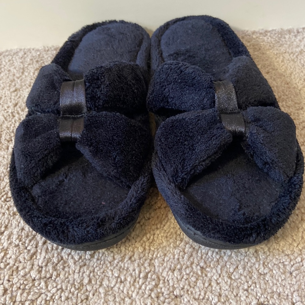 Isotoner slippers